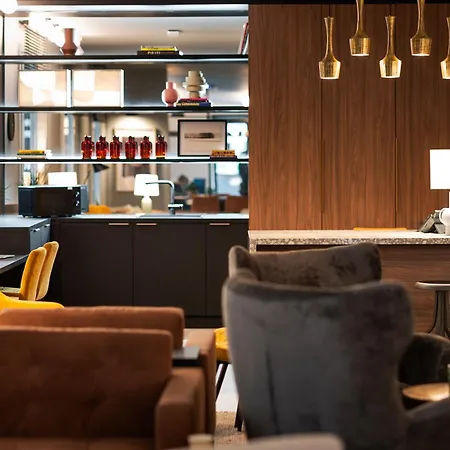 Homie Hotel 3*
