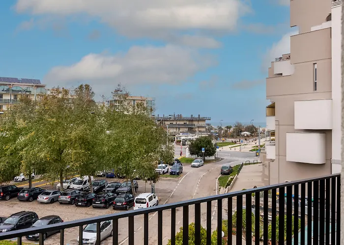 酒店 Homie 里米尼